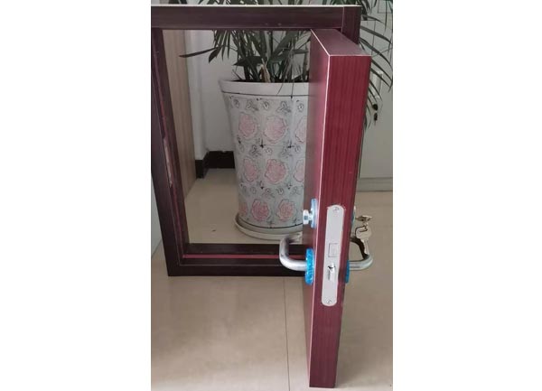 木質(zhì)防火門